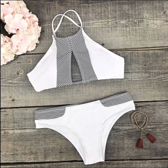 NWOT White and black striped keyhole bikini - Picture 3 of 4